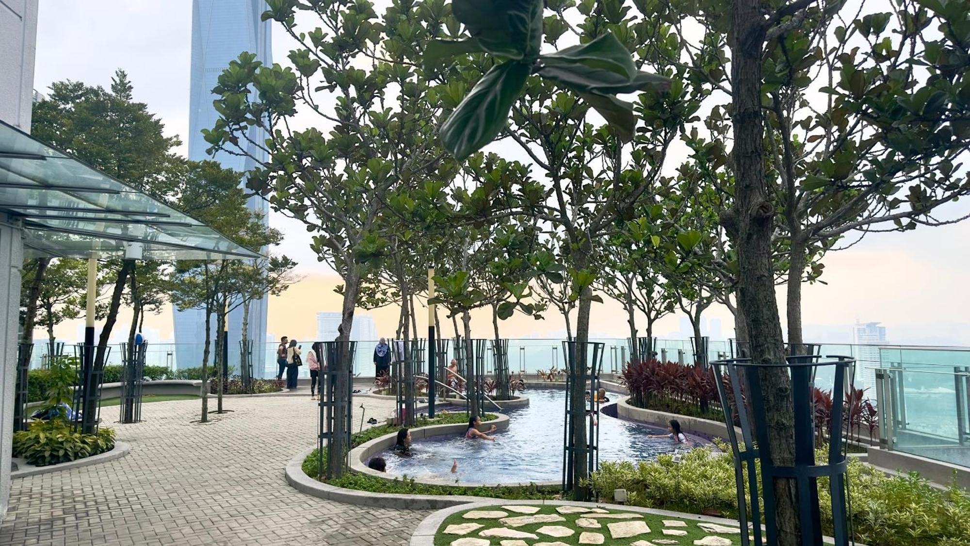 Skyline View In Bukit Bintang The Robertson 42F Apartment Куала Лумпур Екстериор снимка